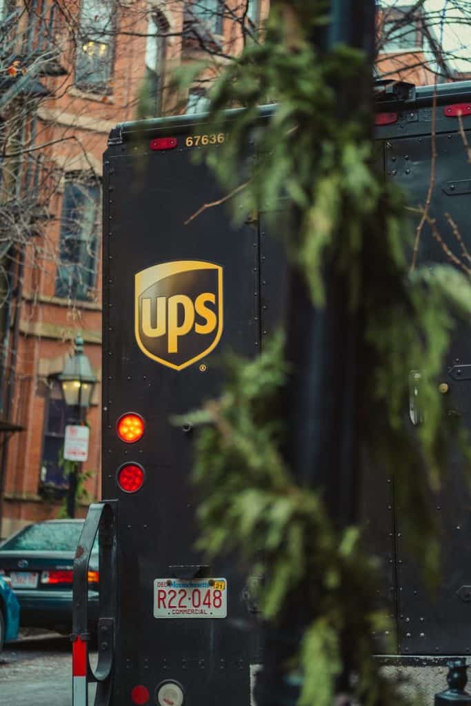 UPS 职业